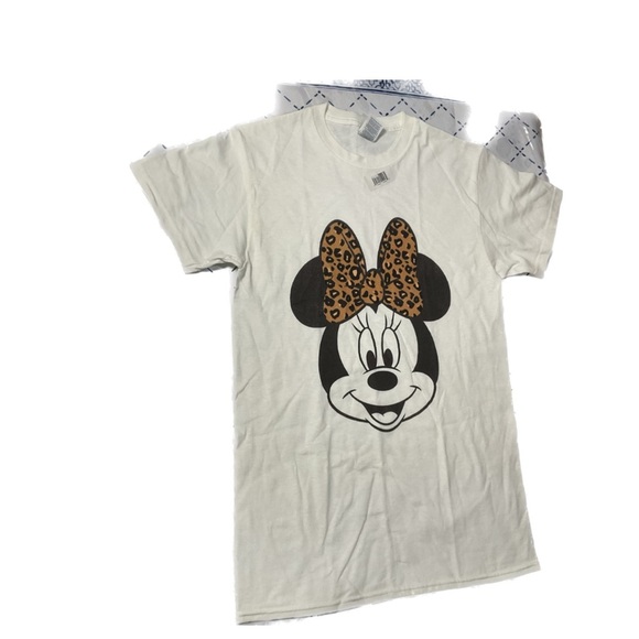 NWOT Men's Mickey & Friends Mickey & Minnie Mouse Cheetah Print Bow T-Shirt - Picture 1 of 5